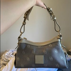 Dooney & Bourke🌟